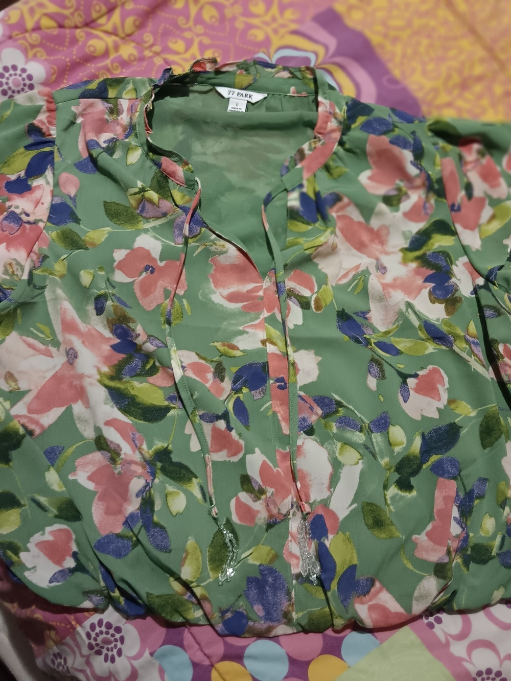 Green Floral 🎂 Tie-Neck Blouse